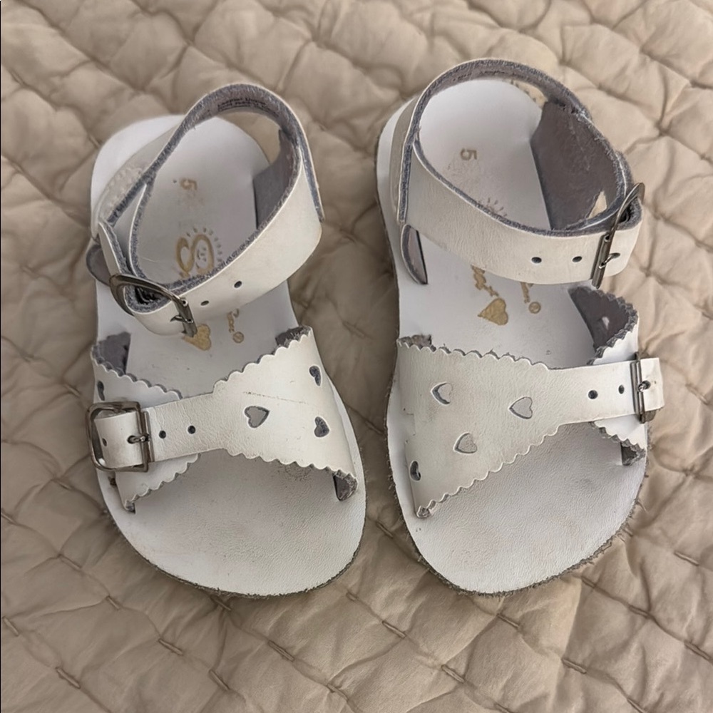 Sun-San sweetheart White Sandals, Water-Friendly Design